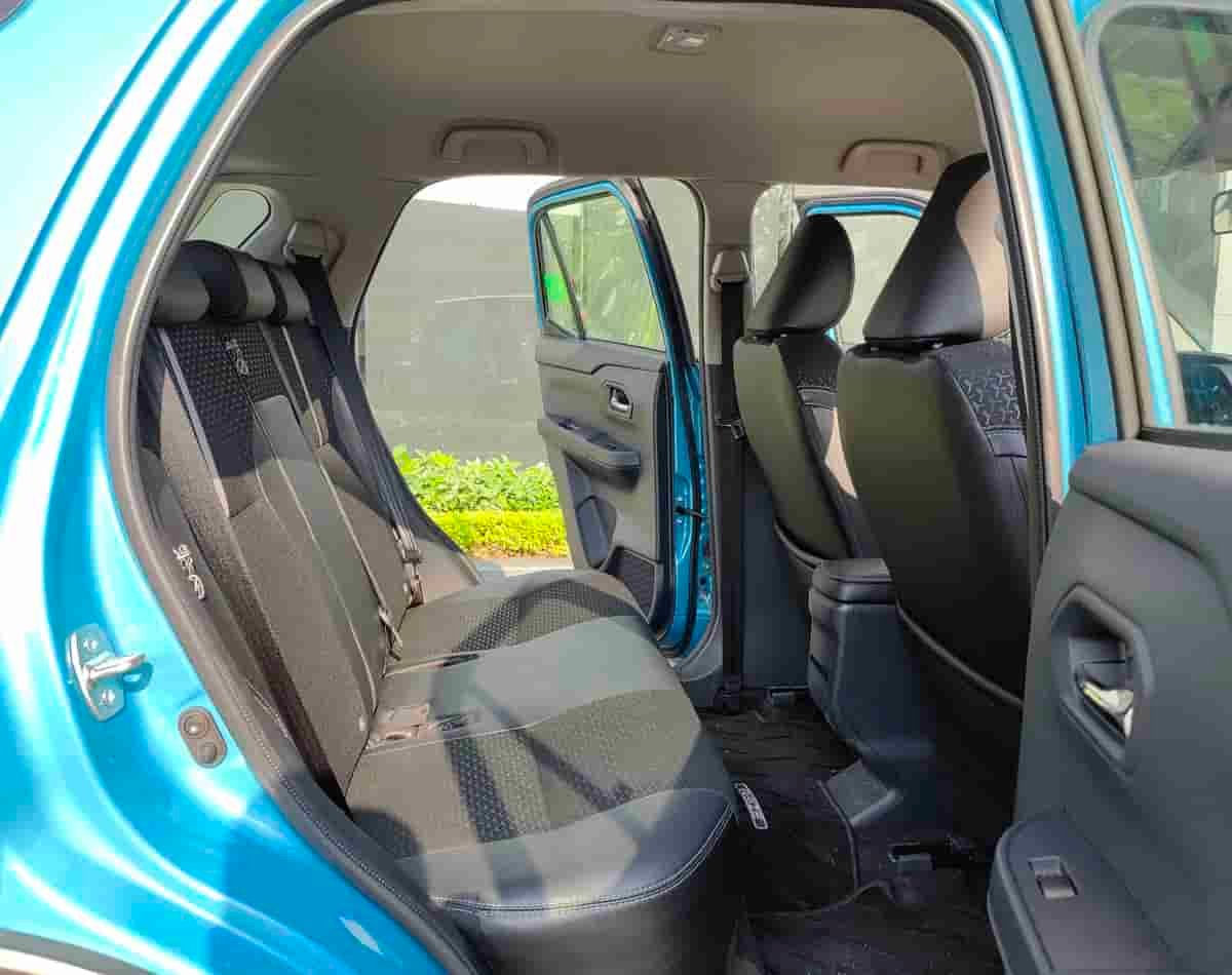 z4860493236956_068e521f0ff842e3fb9bb795915a5dd5